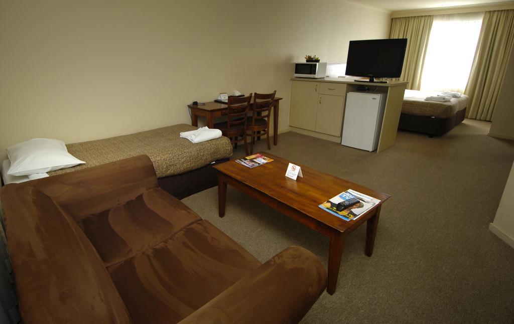 Aparthotel Parklands Official Canberra