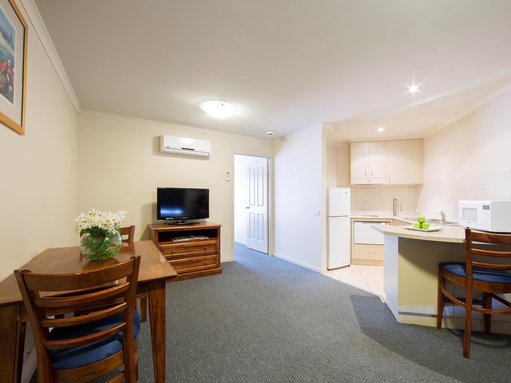 Parklands Official Aparthotel 3*