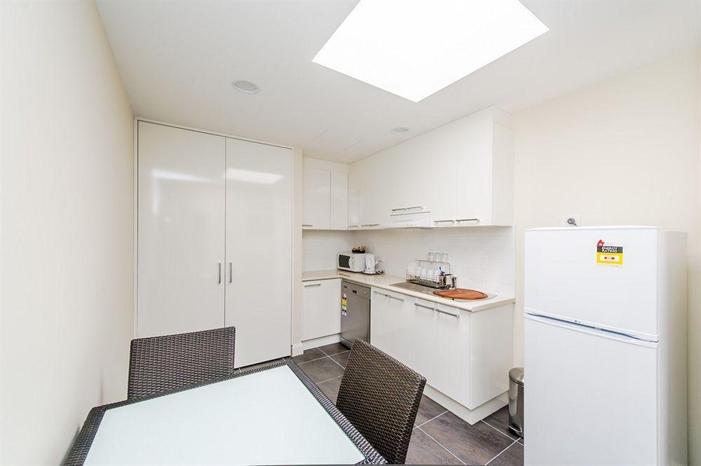 Belconnen Way & Serviced 3*
