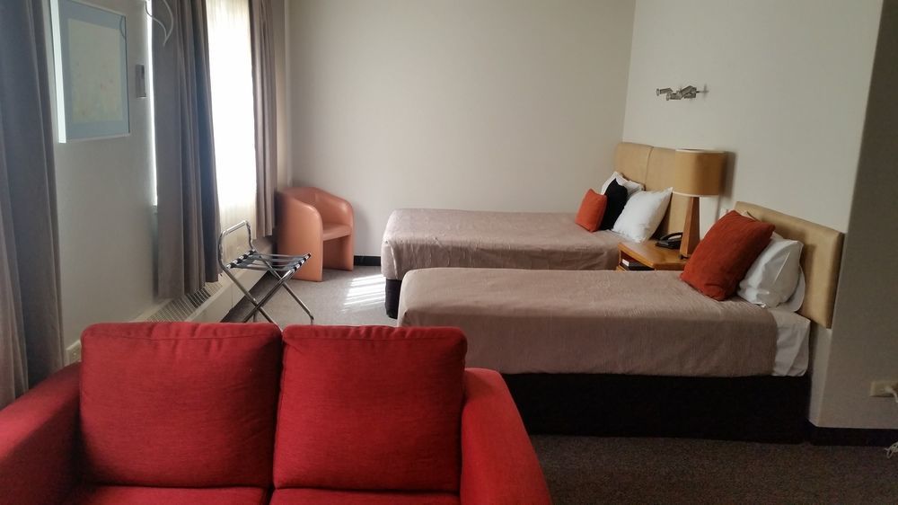 Hotel Belconnen Way & Serviced Canberra