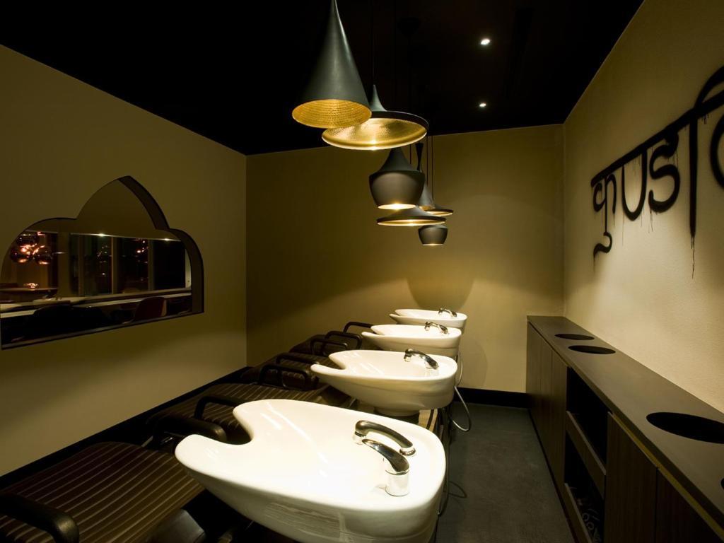 Realm Hotel