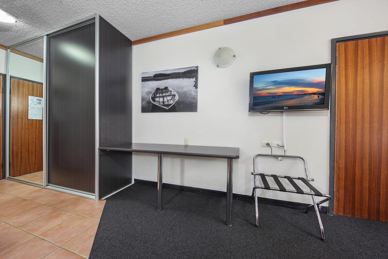 Hotel Belconnen Way & Serviced Canberra