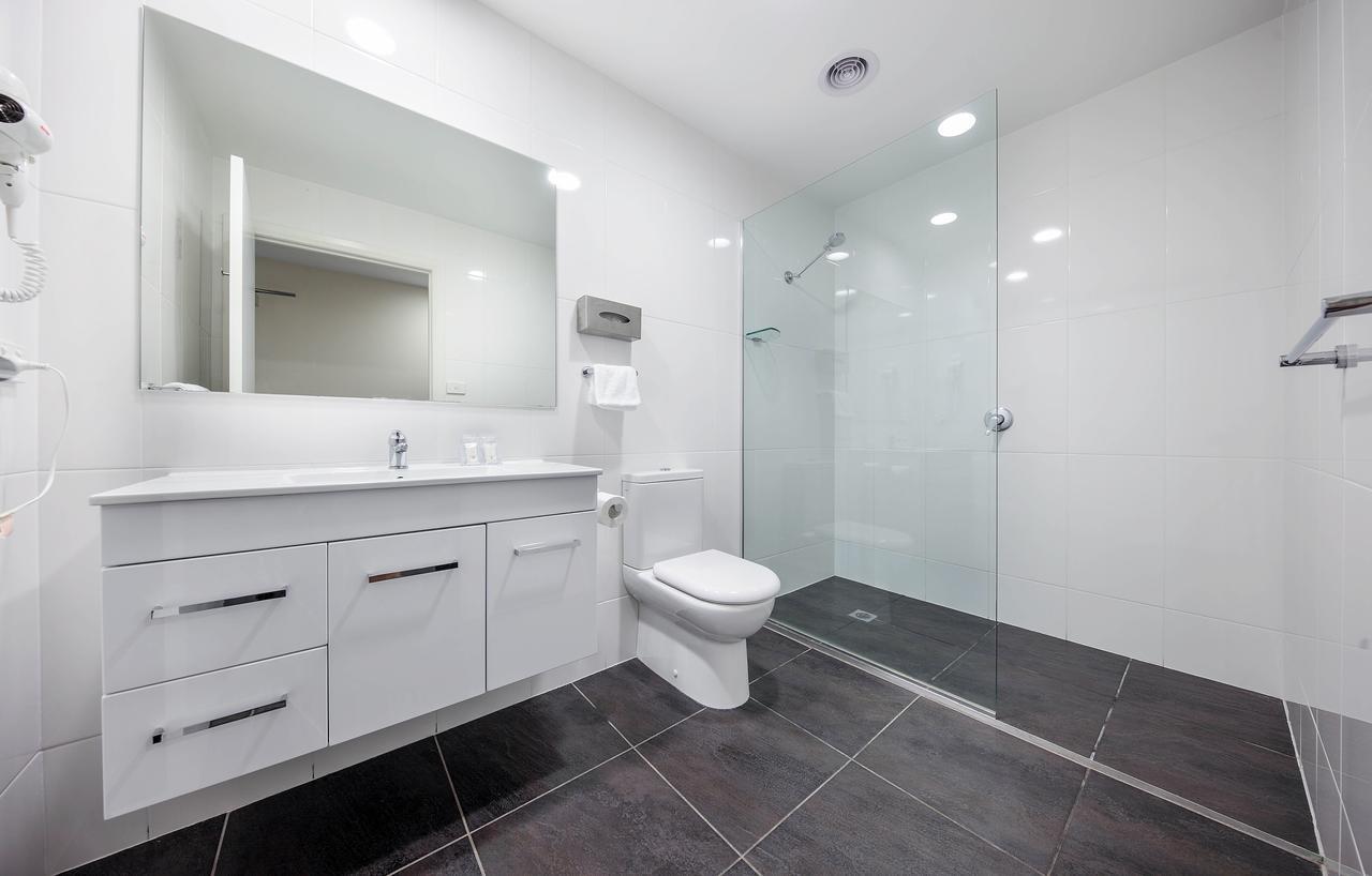 Belconnen Way & Serviced 3* Canberra
