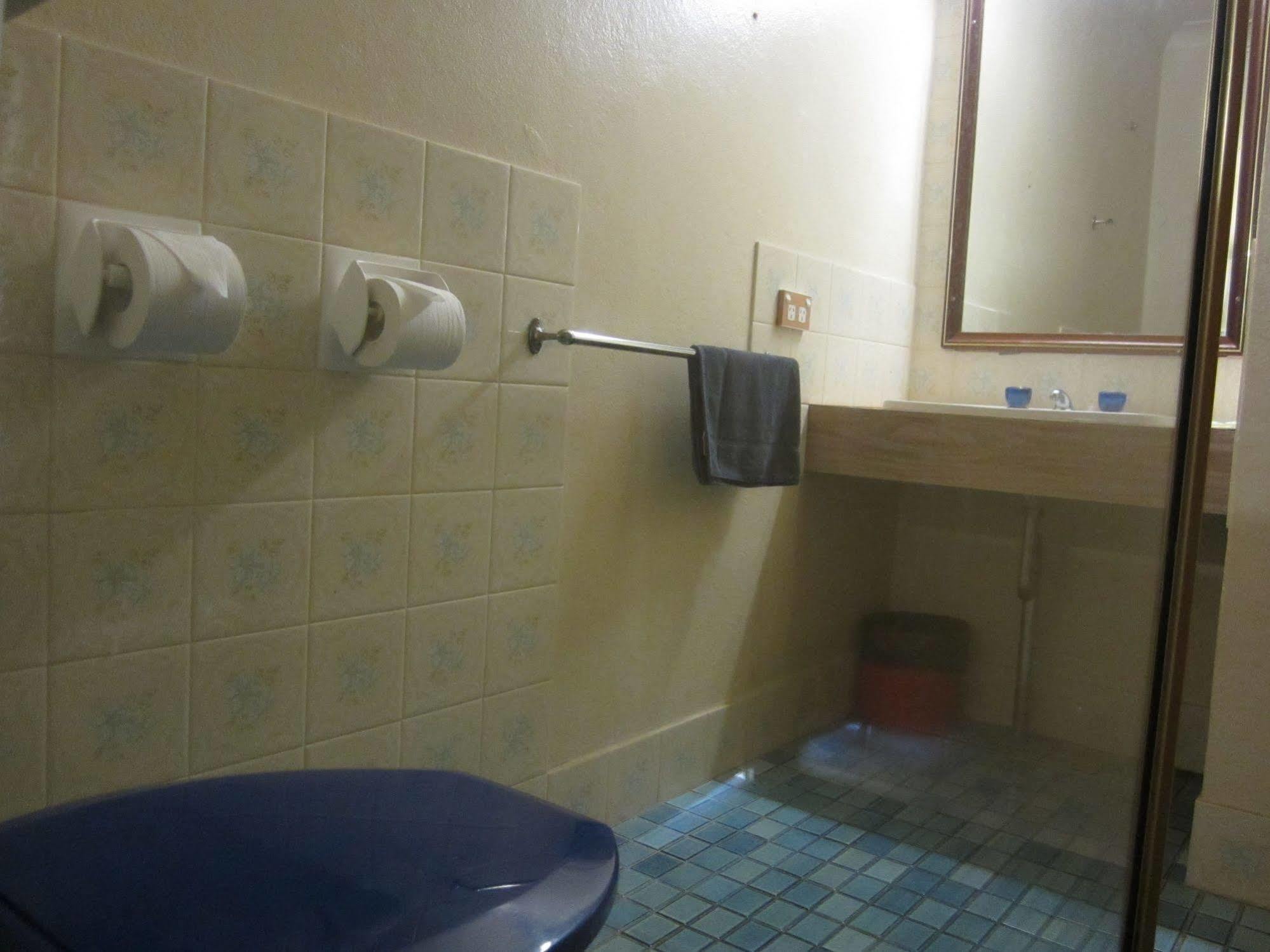 Motel Lyneham Motor Canberra