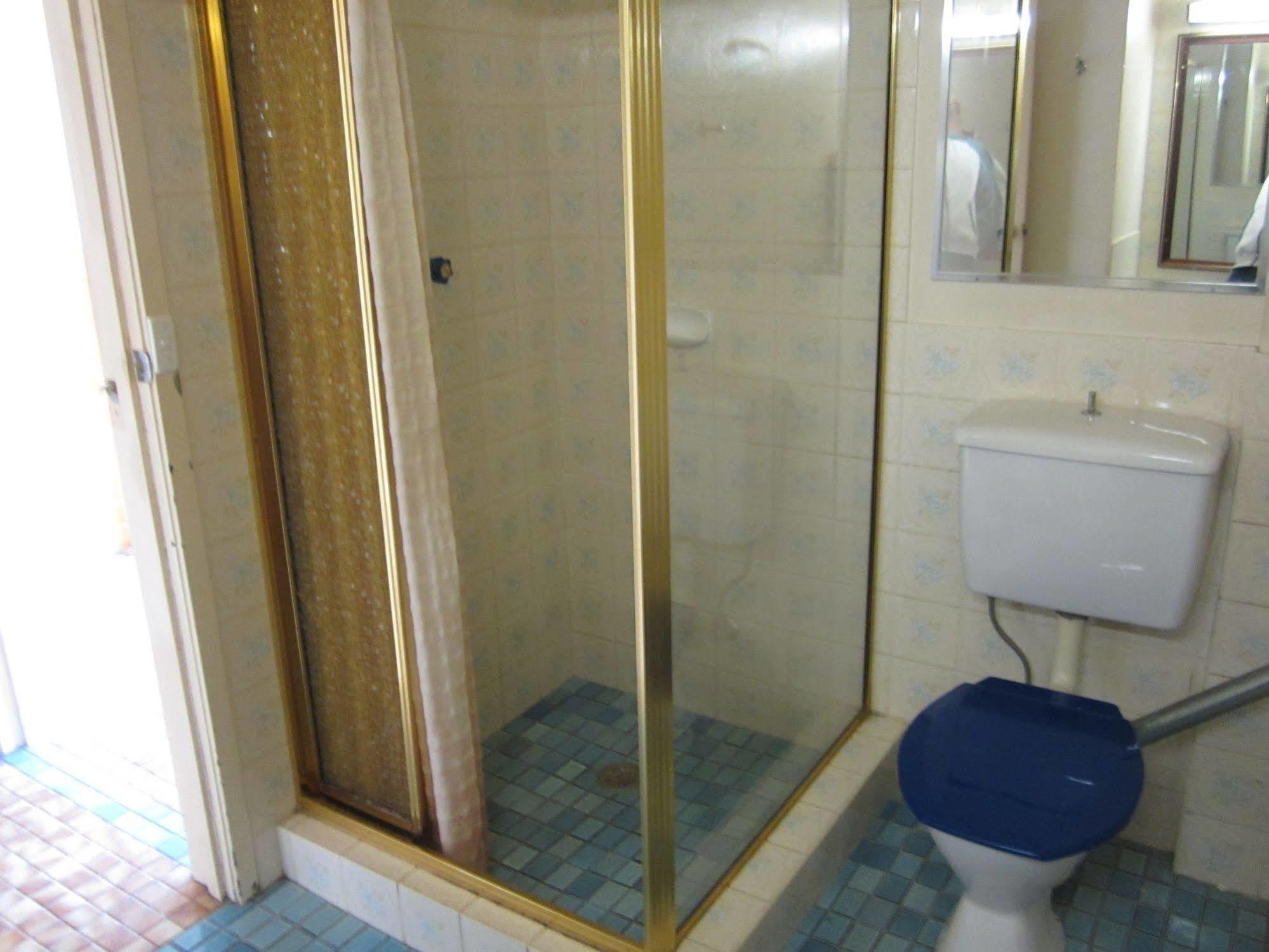 Motel Lyneham Motor Canberra