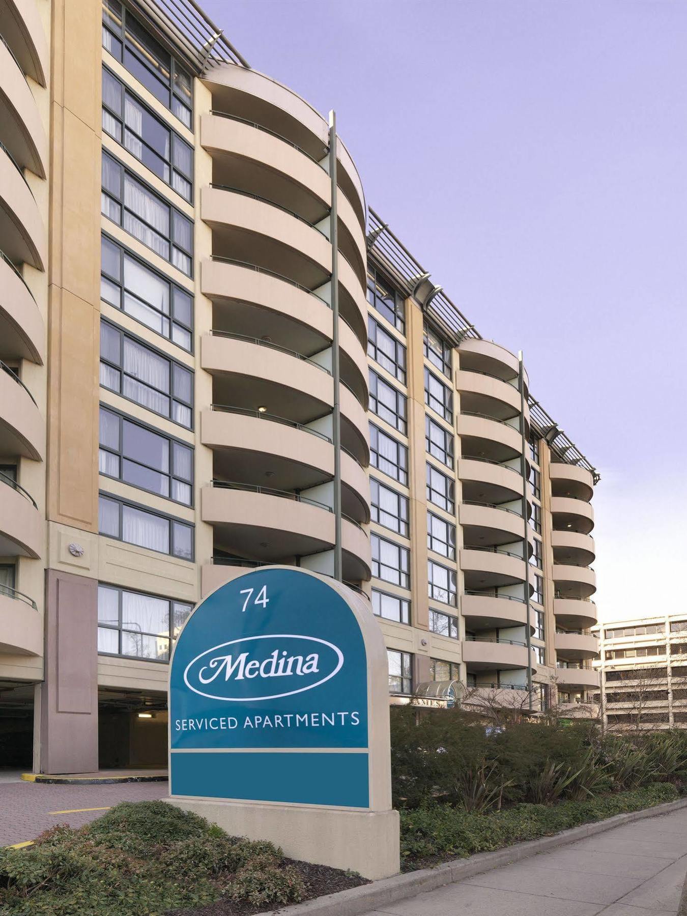 Aparthotel Adina Serviced Court Canberra