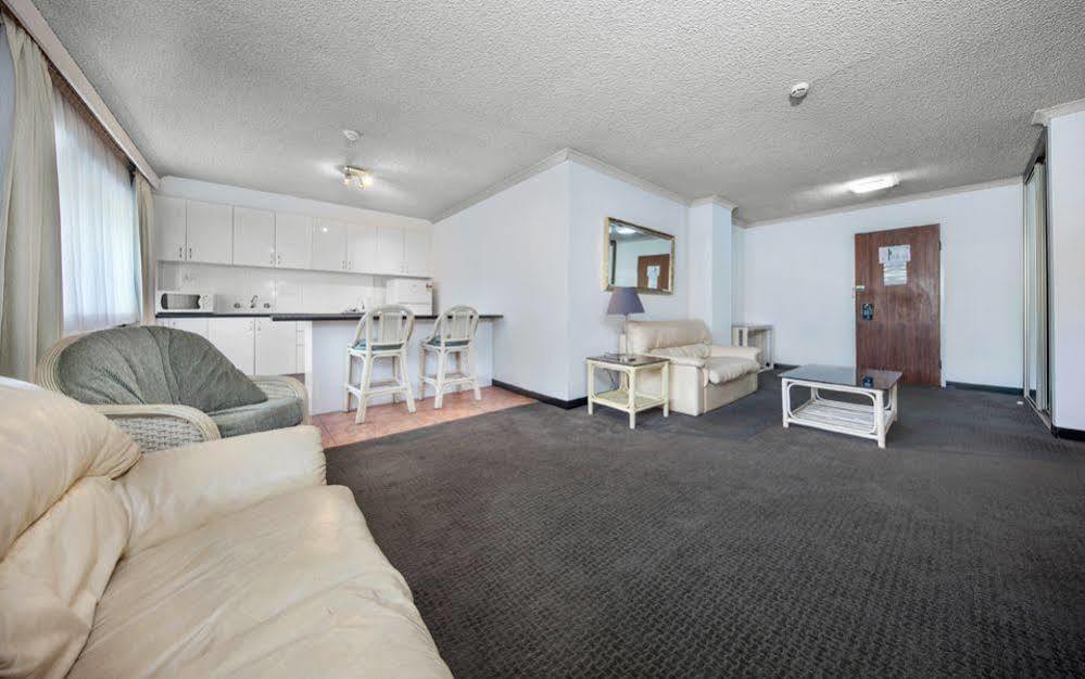 Hotel Belconnen Way & Serviced