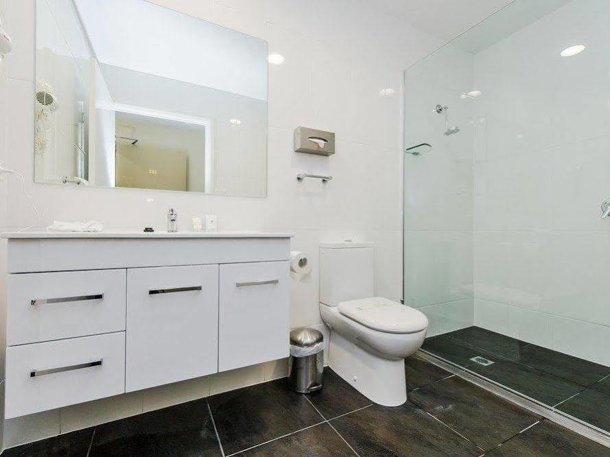 Hotel Belconnen Way & Serviced Canberra