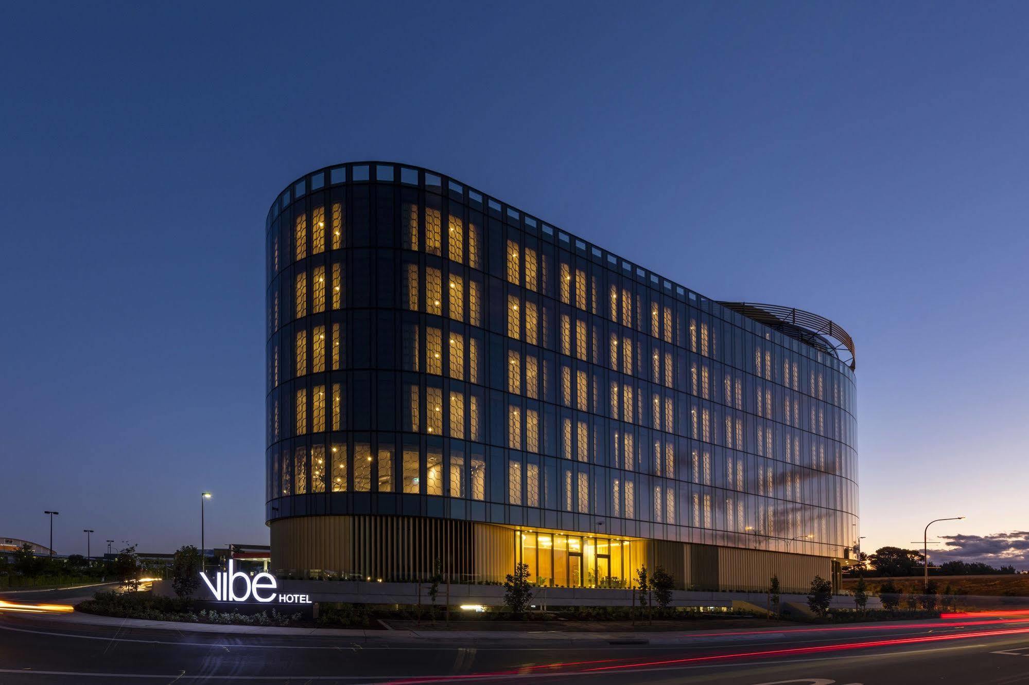 Vibe Hotel 4*