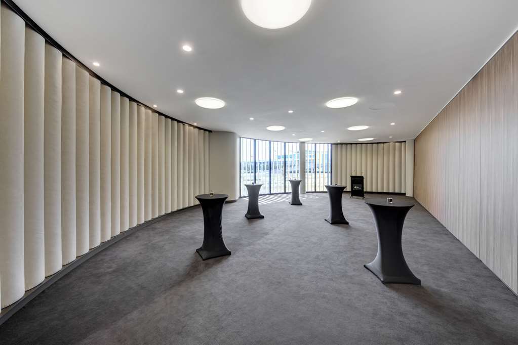 Hotel Vibe Canberra