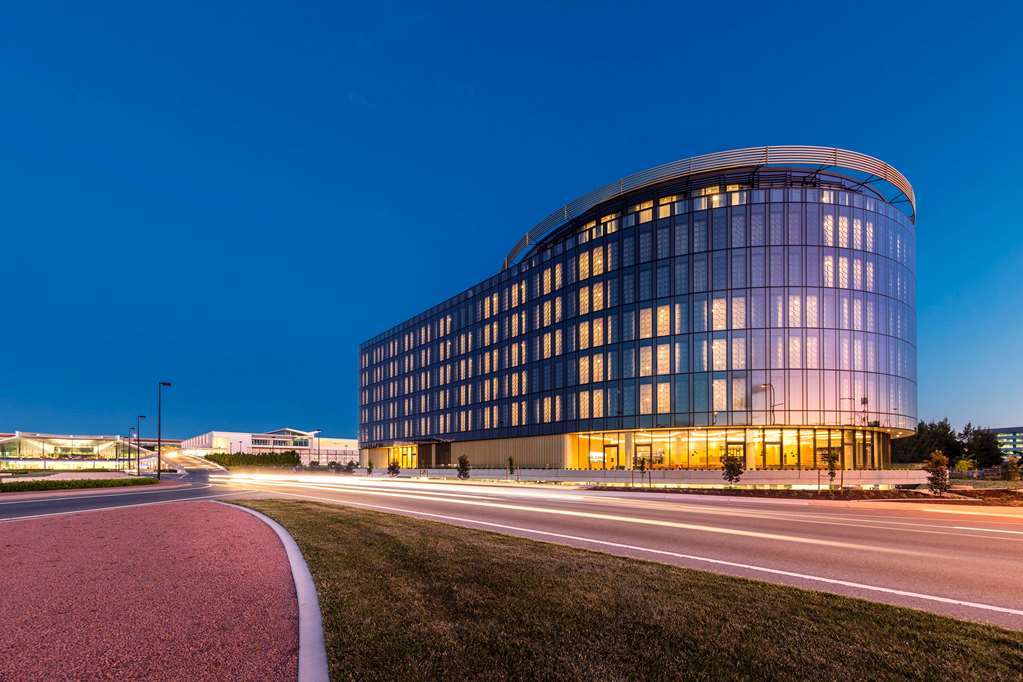 Vibe Hotel 4*