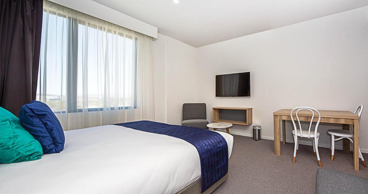 Hotel Mantra Macarthur Camberra