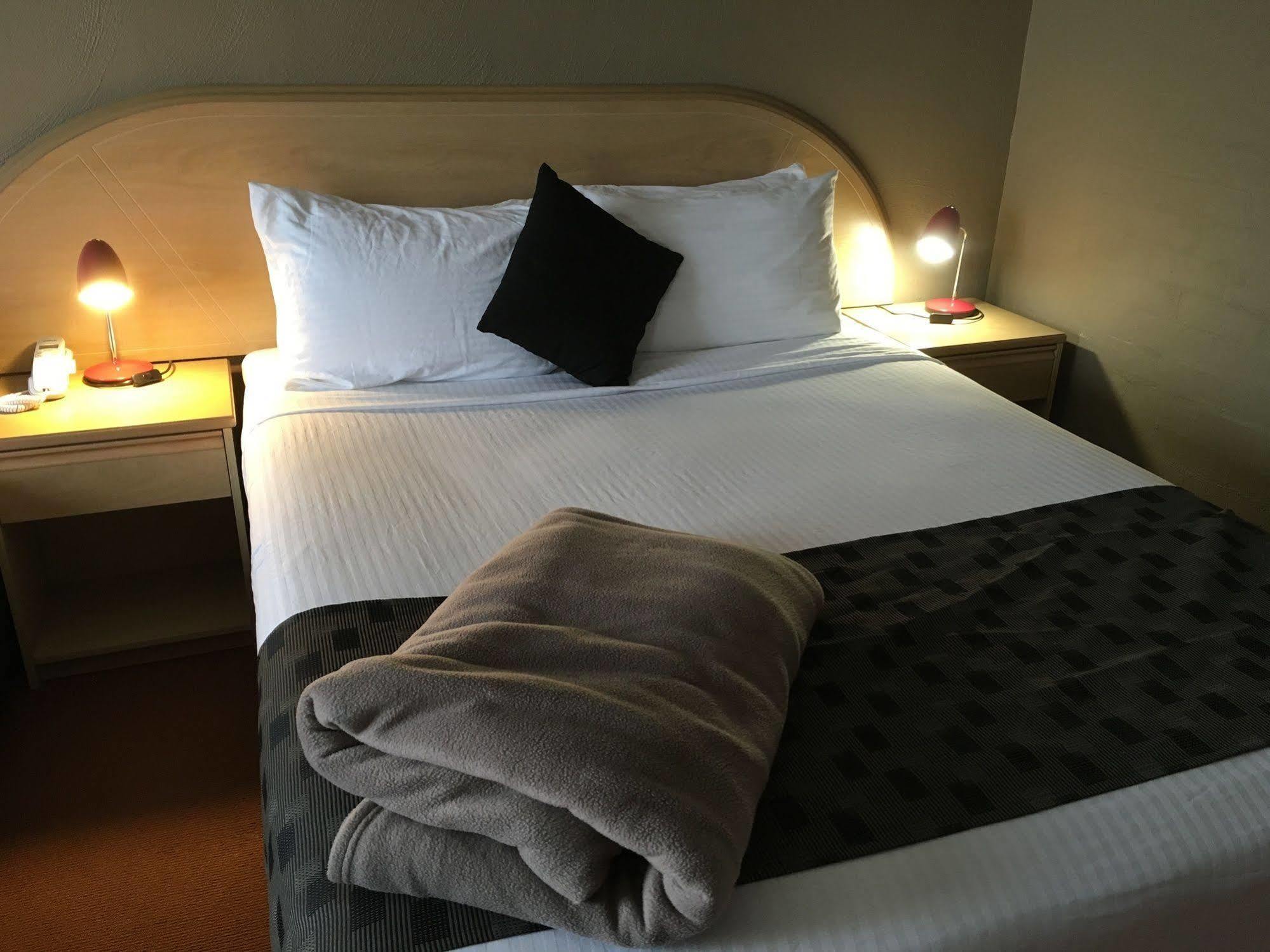 Statesman 3* Canberra