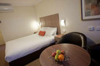 Garden Hotel, Western Signature Collection Hotel