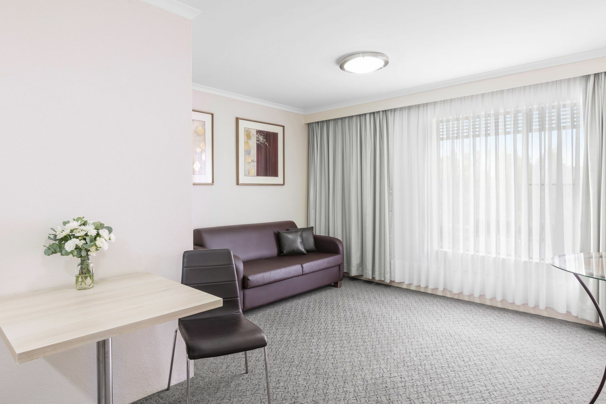 Garden Hotel, Western Signature Collection 4* Camberra