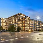 New 2 Bed 2 Bath Apt At The Heart Of Canberra - 2 Car Spaces