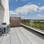 The Apartments 403 Canberra City Act