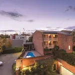 Adina Serviced Apartments Canberra Kingston