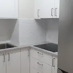 Beautiful, Inner City, Renovated Top Floor 2-Bedroom Apartment