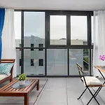 Brad17 Modern 2Br 2Ba Braddon Apartment