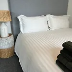 New Boutique 1Bd Apt