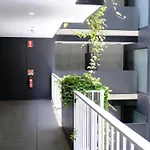 Cbd Japanese Retreat 2Br 1P Brekky Wifi Netflix