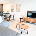 Metropol - Cbd Pool Sleeps 7