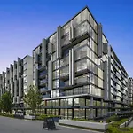 Chic Inner-City 2-Bed Abode With Pool Gym & Sauna