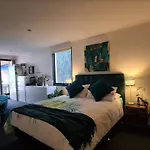 Stunning 2Br Apt In The Heart Of Canberra City