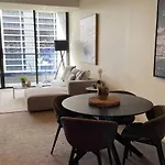 Luxury Apartment In Popular Newacton Precinct-City