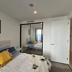 Modern Comfort In Canberra\'S City Center