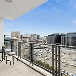 Modern Renovated Cbd Apartment