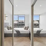 Modern Renovated Cbd Apartment