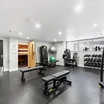 Modern Renovated Cbd Apartment