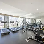 Central Located 2 Bedroom Apartment In Canberra With Parking