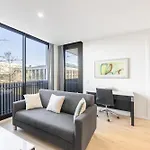 Central Located 2 Bedroom Apartment In Canberra With Parking