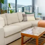 Serene 2Br Apt In The Radiant City Of Civic