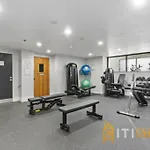 Pretty Penthouse - Close To Anu
