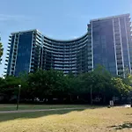 Manhattan Luxe Views L14 Pool Spa Gym 1Br 1 Bath 1 Secure Parking Central City