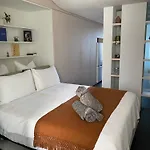 Central Lakeview Apartment Canberra