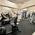 Sky High 3Br Canberra Cbd Views Pool & Gym