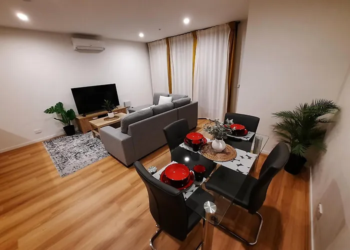 Zmith Apartment - Brooke, Near Ais, Gio Stadium, Uc, & Nth - Canberra Hospital