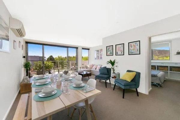 3Br Braddon Flat, 8 Mins Walk To Cbd