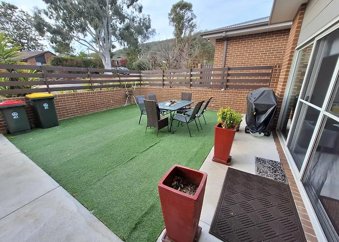 Serene Holiday Home-4 Bedroom Ensuite Home