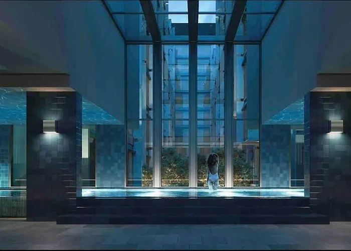 Midnight Luxe 2Br 2Bath 2Car 230 Pool Gym Sauna