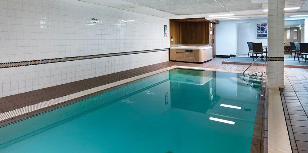 Adina Serviced Kingston Aparthotel 3*