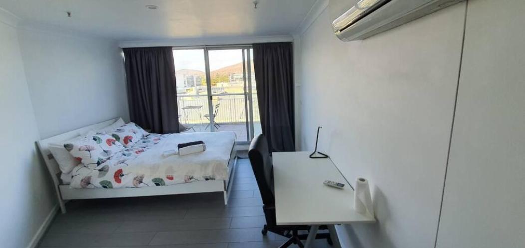 Dana-cozy Private In Shared Apt-rm 2 *