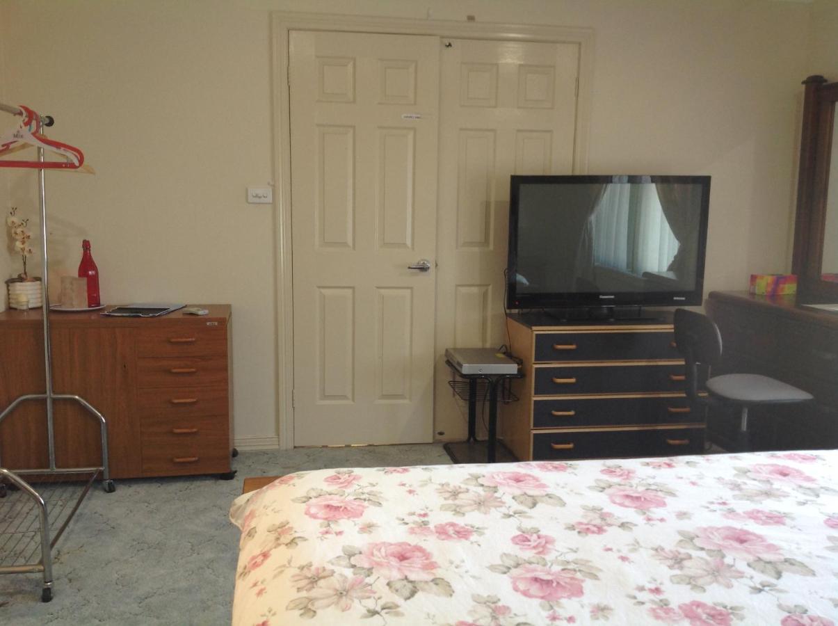 A Away From Homestay Canberra