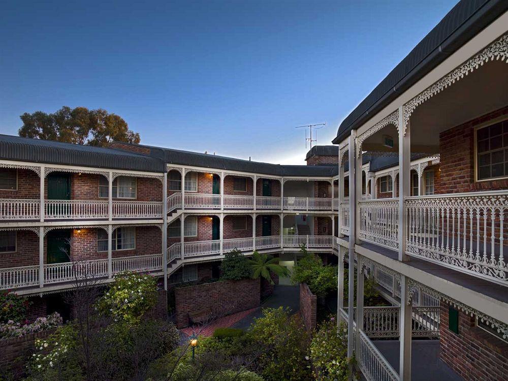 Aparthotel Adina Serviced Kingston 3*