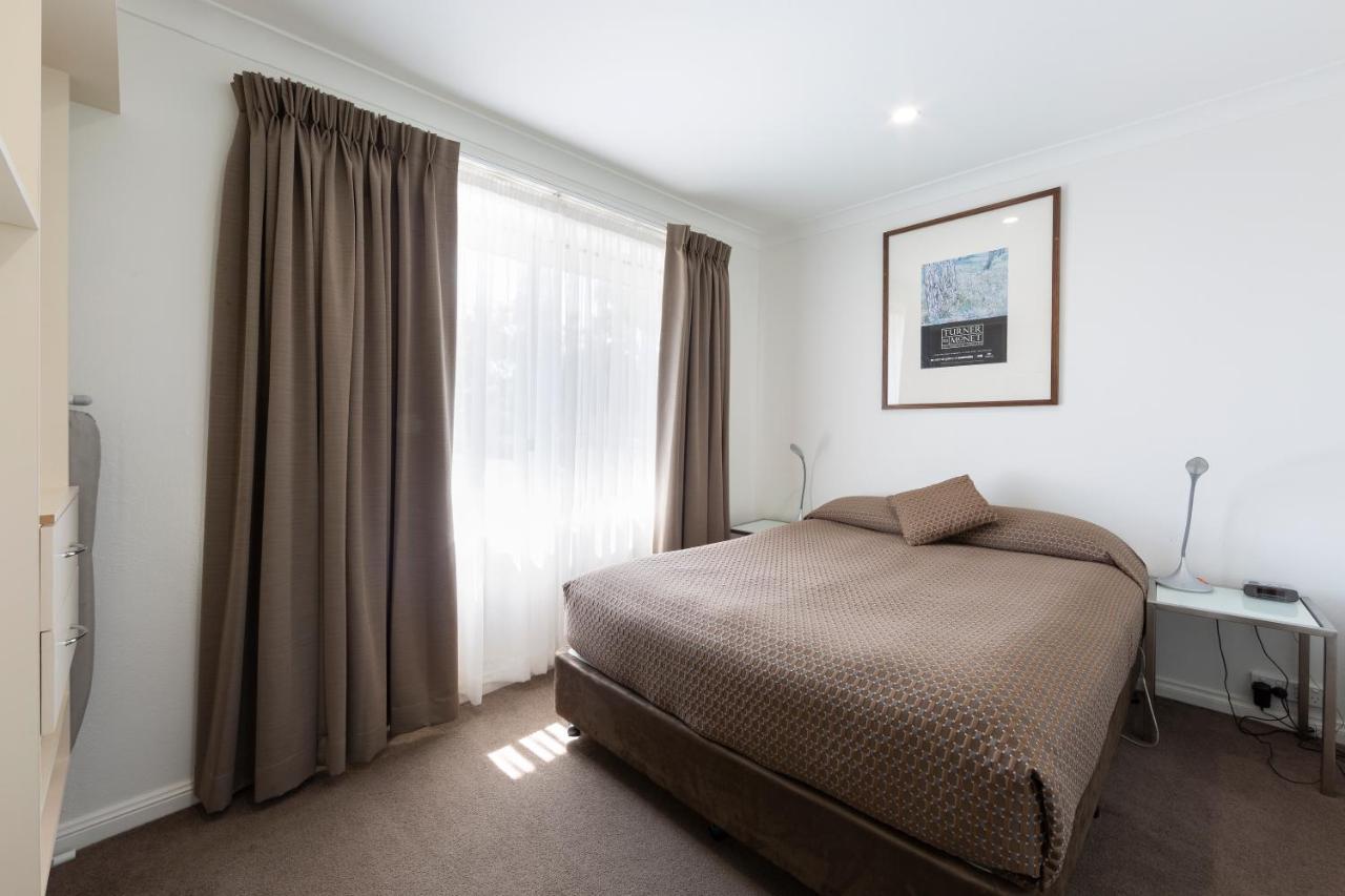 Aparthotel Forrest & Camberra